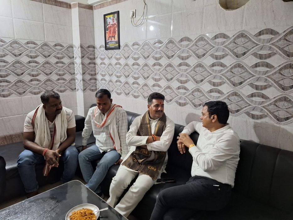 -आज भारतीय जनता पार्टी, उत्तर प्रदेश के संकल्पित एवं जुझारू नेता सह सकलड़ीहा विधानसभा से पूर्व भाजपा 