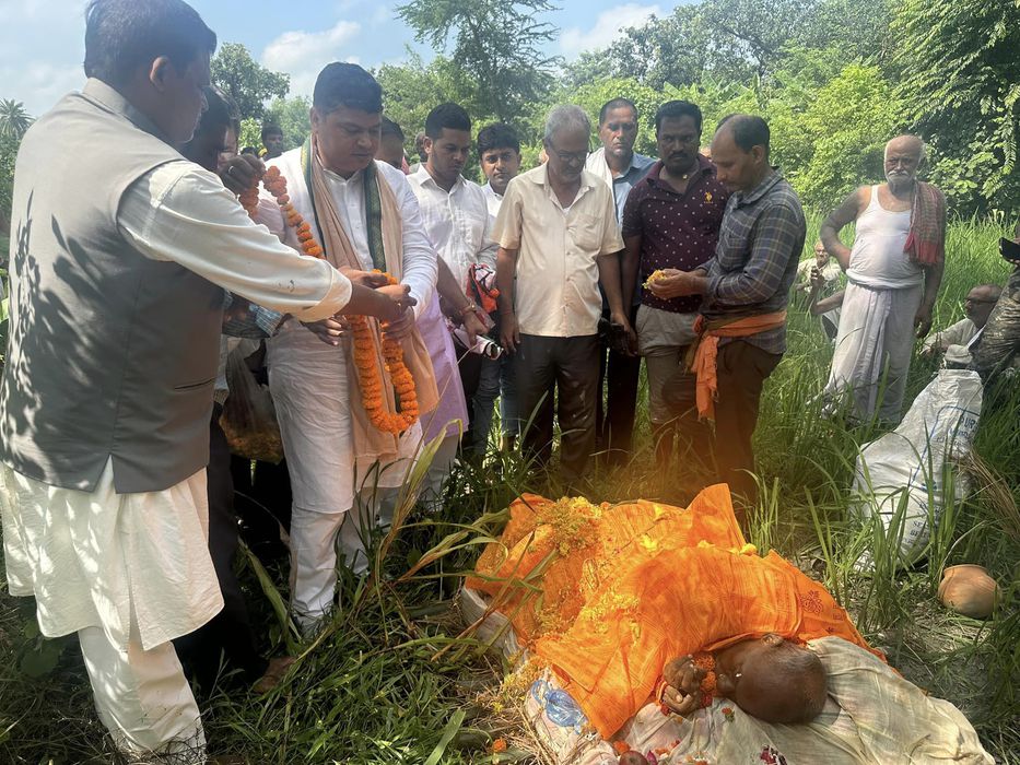 -आज सकरा विधानसभा क्षेत्र के भाजपा मुरौल मंडल उपाध्यक्ष तेज़ नारायण मिश्रा जी का आकस्मिक निधन हो गया