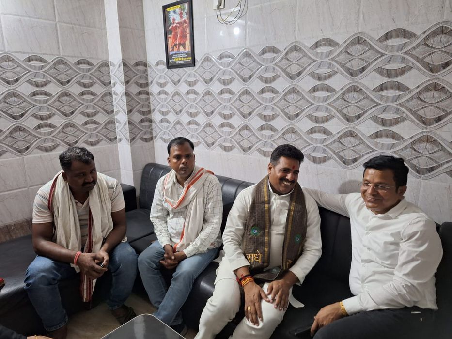 -आज भारतीय जनता पार्टी, उत्तर प्रदेश के संकल्पित एवं जुझारू नेता सह सकलड़ीहा विधानसभा से पूर्व भाजपा 