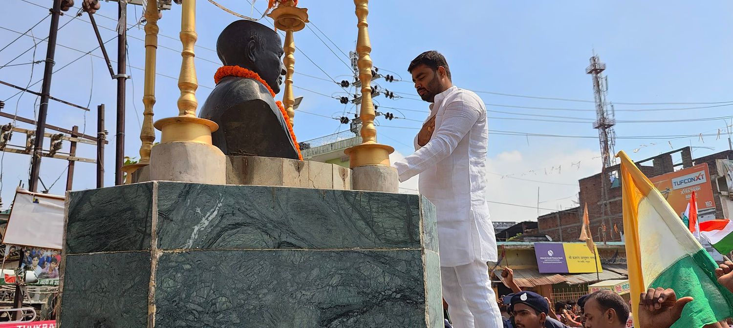 -आजादी के 75वें अमृत महोत्सव पर भभुआ शहर के पटेल चौक से स्काउट एंड गाइड के द्वारा भव्य रैली निकली गय