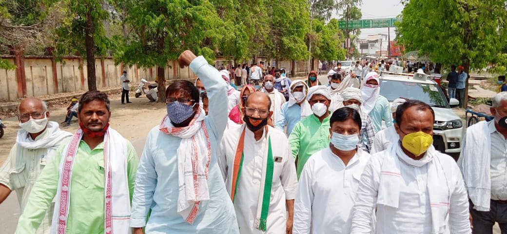 -अखिल भारतीय कांग्रेस कमेटी के महासचिव और उत्तर प्रदेश प्रभारी आदरणीय प्रियंका गांधी जी एवं उत्तर प्