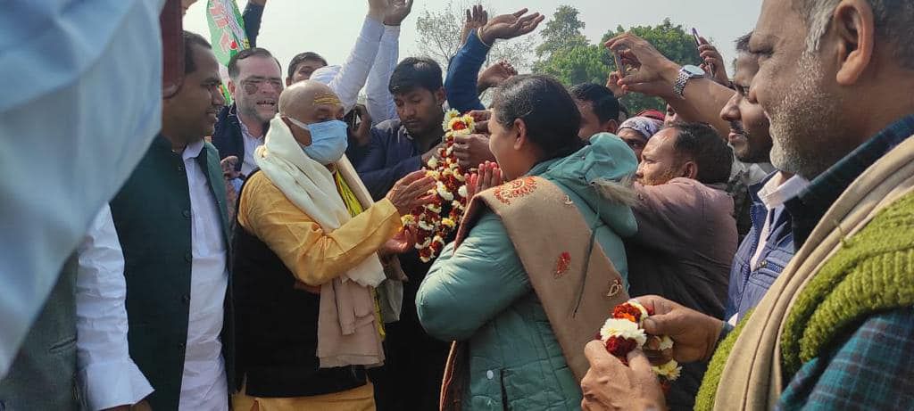 -बिहार दौरे पर केंद्रीय इस्पात मंत्री श्री आरसीपी सिंह का भव्य स्वागत पार्टी कार्यकर्ताओं और सहयोगिय