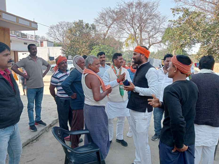 -उत्तर प्रदेश में एक बार फिर कमल खिलाने की आकांक्षा के साथ अंतिम चरणों के चुनाव के लिए विधानसभा सकलड