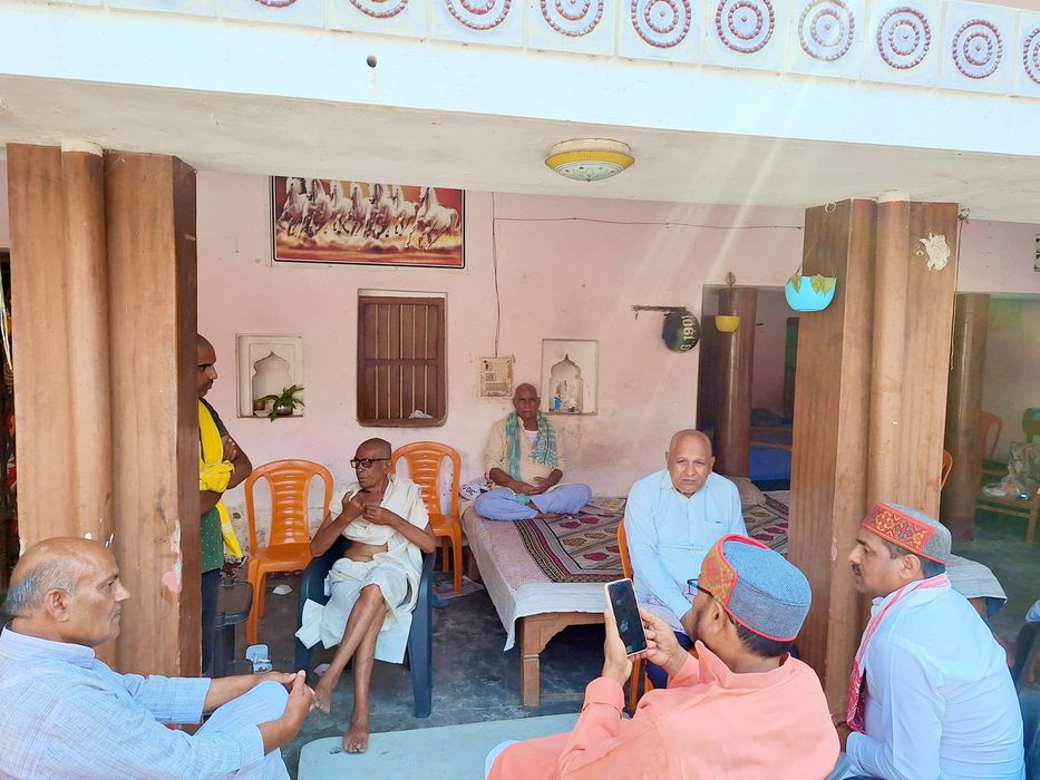 -भाजपा के प्रमुख नेता और विधानसभा सकलड़ीहा से पूर्व प्रत्याशी रहे सूर्यमुनि तिवारी विधानसभा पंडित दीन