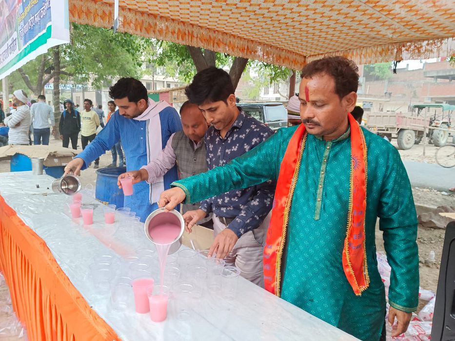 -कानपुर की कल्याणपुर विधानसभा के अंतर्गत धूमधाम से लोगों ने रामनवमी का पावन पर्व मनाया। भगवान विष्णु