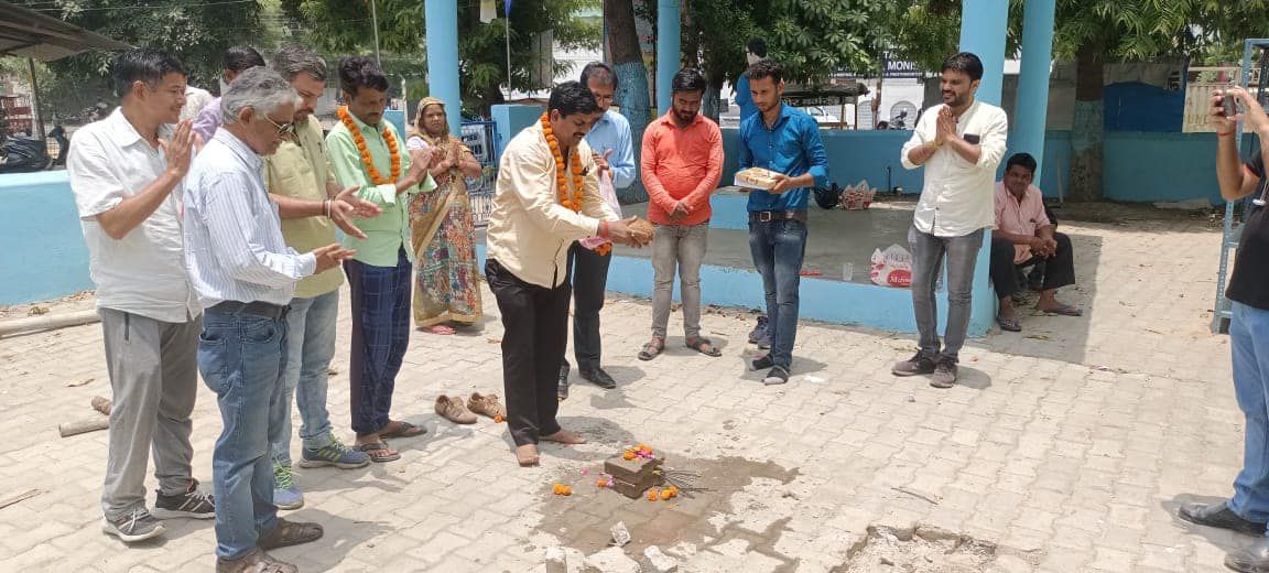 -"सबका साथ, सबका विकास" की कल्याणकारी अवधारणा पर चलते हुए पार्षद दिलीप श्रीवास्तव ने मैथिलीशरण गुप्त