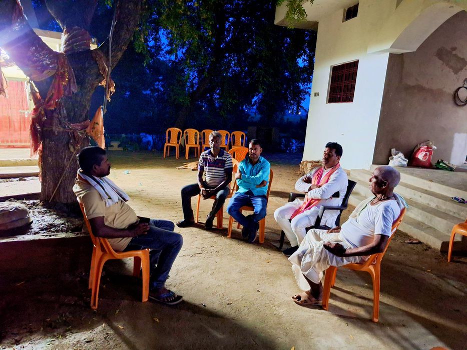 -आज सकलडीहा विधानसभा के पूर्व विधानसभा प्रत्याशी श्री सूर्यमुनि तिवारी ने विधानसभा पीडीडीयू नगर (मुग