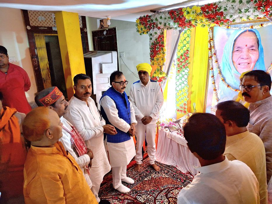 -उत्तर प्रदेश के कैबिनेट मंत्री एवं सुहेलदेव भारतीय समाज पार्टी के अध्यक्ष श्री ओम प्रकाश राजभर जी क