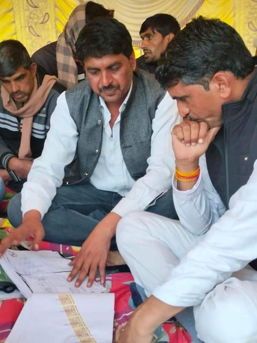 -नीमच जिले की सिंगोली तहसील के गांव लाउपुरा धारडी में किसान शिवलाल व बालकिशन पिता रामचन्द्र धाकड़ की 