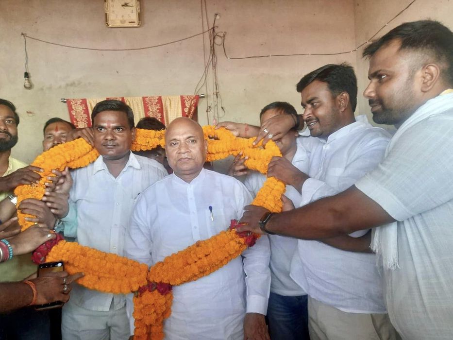 -आज पूर्व केंद्रीय इस्पात मंत्री श्री आरसीपी सिंह ने अपने जनसम्पर्क अभियान के तहत तारापुर से लौटने क