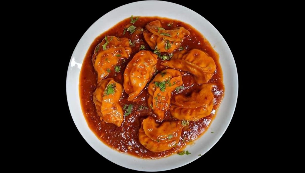 Momo Paneer Gravy (half)