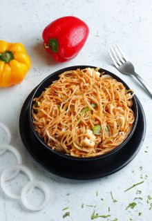 Chilli Garlic Chicken Noodles