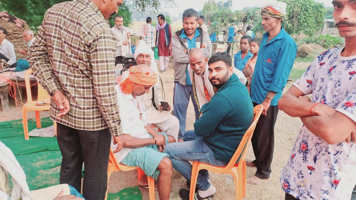 -भभुआ प्रखंड के सिझुआ गाँव में स्व. सुखराम सिंह यादव के श्राद्ध कार्यक्रम में जिला परिषद सदस्य, भभुआ