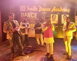 आयुष्मान कार्ड वितरण एवं डांस काम्पिटिशन कार्यक्रम में उमड़ा युवाओं का सैलाब