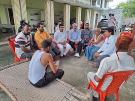 सकलडीहा और पीडीडीयू क्षेत्र में श्री सूर्यमुनि तिवारी ने निभाया शोक संवेदना का दायित्व