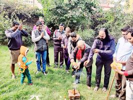 सी- 1027/1 इंदिरानगर के सामने पार्क को मिली विकास की सौगात