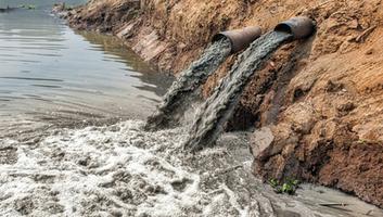 पानी की कहानी - मिर्जापुर में लगातार मैली हो रही है गंगा, नालों का असंशोधित पानी कर रहा है गंगा को प्रदूषित