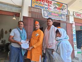 जनसम्पर्क अभियान के दौरान पहुंचे ककरही, तारापुर और जीवनपुर