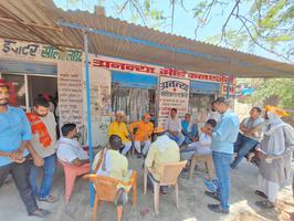 जनसम्पर्क अभियान के दौरान पहुंचे ककरही, तारापुर और जीवनपुर