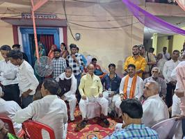 विधानसभा सकलड़ीहा, चकिया और अन्य क्षेत्रों के विभिन्न वैवाहिक कार्यक्रमों में पहुंचे सूर्यमुनि तिवारी