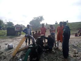 जलभराव की समस्या ने किया आमजन का जीना दूभर, पार्षद ने दिलाई समस्या से निजात