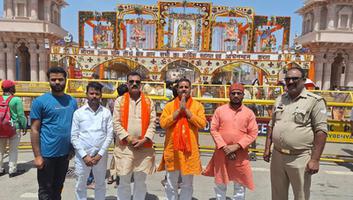 सूर्यमुनि तिवारी - रामनवमी के मंगल अवसर पर अयोध्या में प्रभु श्री रामलला के दिव्य दर्शन किए