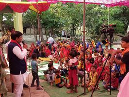 कायमगंज विधानसभा के विभिन्न ग्रामों में सपा ने नए मतदाताओं को किया जागरूक