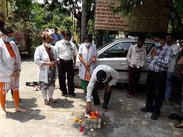 इंदिरानगर के सी ब्लॉक को मिला विकास योजना का उपहार, पार्षद ने किया टिन शेड निर्माण कार्य का शुभारंभ