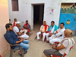 अपनों को खो चुके परिवारों के दुख को बांटा और शोक संवेदनाएं व्यक्त की