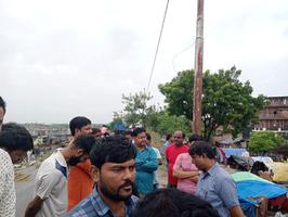 जलभराव की समस्या ने किया आमजन का जीना दूभर, पार्षद ने दिलाई समस्या से निजात