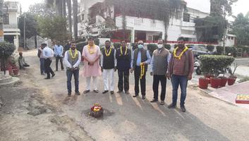 दिलीप श्रीवास्तव - मैथिलीशरण गुप्त वार्ड में सड़क विकास को मिल रही है रफ्तार, बी ब्लॉक इंदिरा नगर में हुआ सड़क निर्माण कार्य का उद्घाटन