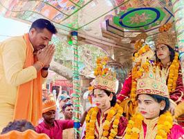 ग्राम मारुफ़पुर में धूमधाम से निकाली भगवान श्रीराम की शोभायात्रा, जयकारों से गूंजा उठा क्षेत्र