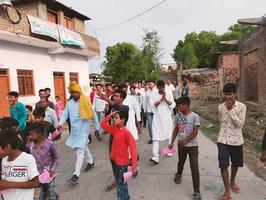 मंदसौर जिला पंचायत चुनाव - वार्ड चार के प्रत्याशी दीपक सिंह चौहान को भारी मतों से विजयी बनाने के लिए जनसंपर्क