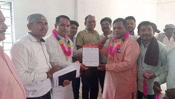 मस्तूरी विधानसभा स्थित निषाद भवन में आयोजित हुई निषाद पार्टी की समीक्षा बैठक