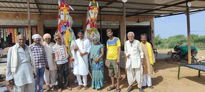 प्रतिज्ञा पदयात्रा - यात्रा के पंद्रहवें दिन बालेसर में कॉंग्रेस पदयात्रियों ने ग्रहण किया प्रसाद