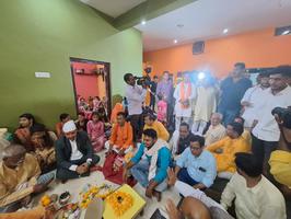 विधानसभा सकलड़ीहा, चकिया और अन्य क्षेत्रों के विभिन्न वैवाहिक कार्यक्रमों में पहुंचे सूर्यमुनि तिवारी