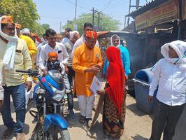 जनसम्पर्क अभियान के दौरान पहुंचे ककरही, तारापुर और जीवनपुर