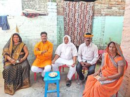 विभिन्न वैवाहिक कार्यक्रमों में पहुंचे सूर्यमुनि तिवारी, वर-वधू को दिया आशीष