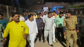 डीपी भारती - सिकन्दराराऊ में होने जा रही यूपी सीएम श्री योगी जी के रैली की सफलता हेतु पार्टी पदाधिकारियों से की चर्चा
