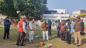 दिलीप श्रीवास्तव - बी-1054 इंदिरानगर के सामने पार्क को मिली विकास की सौगात