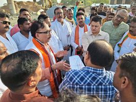 मटकुट्टा रेलवे उपरगामी सेतु का किया गया निरीक्षण