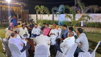सूर्यमुनि तिवारी - सकलड़ीहा विधानसभा क्षेत्र में श्री रामायण पाठ में हुए शामिल