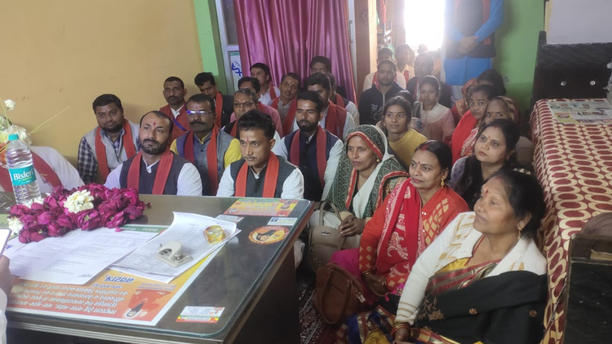-भारतीय शक्ति चेतना पार्टी जिला बांदा सदर विधानसभा 235 के प्रत्याशी गुलाब चंद्र कुशवाहा जी के चुनावी