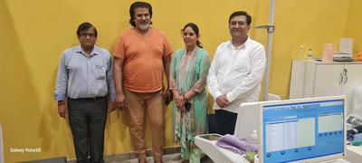 (Click here for more pictures)
Real-time health scan at the Patanjali store
