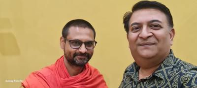 (Click here for more pictures)
Real-time health scan at the Patanjali store